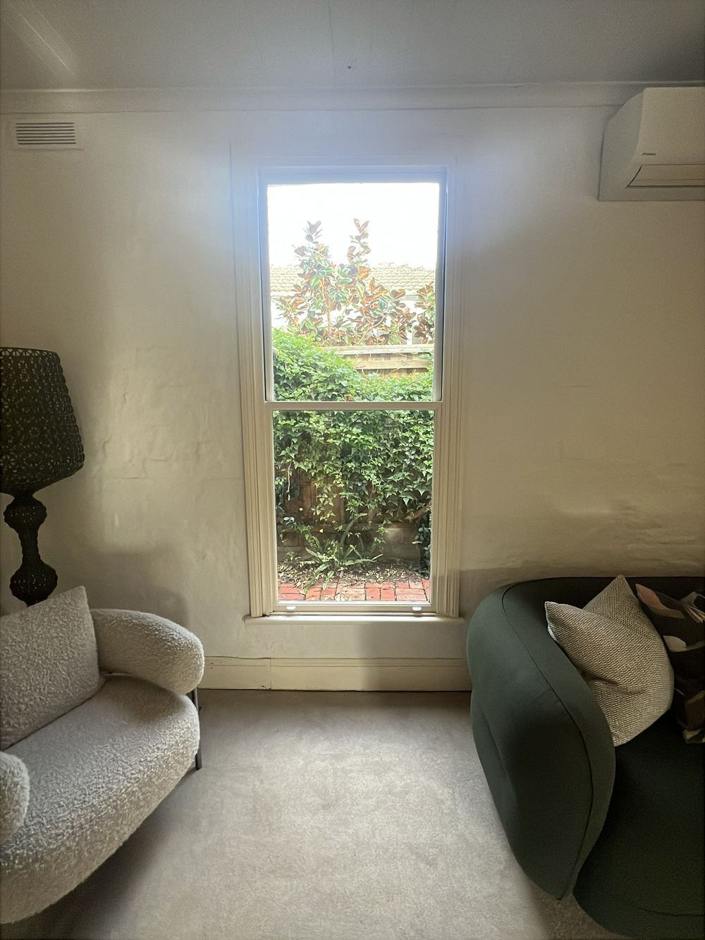 Windows that do not open and close as they should, found during a pre-purchase inspection in Hawthorn